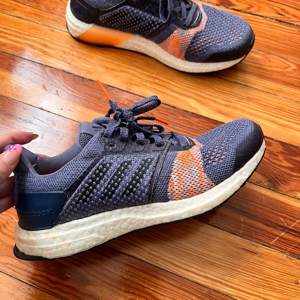 Adidas ultra boosts, size 6
